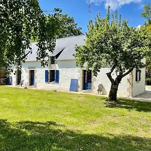  Hébergement de vacances Grande Maison Bretonne - 500m De L'anse De Rospico France